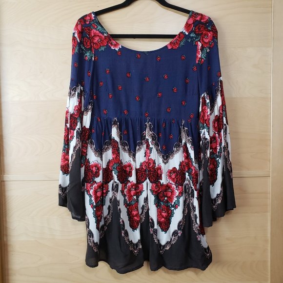 Free People Tops - Free People Floral Paisley Bell Sleeve Top